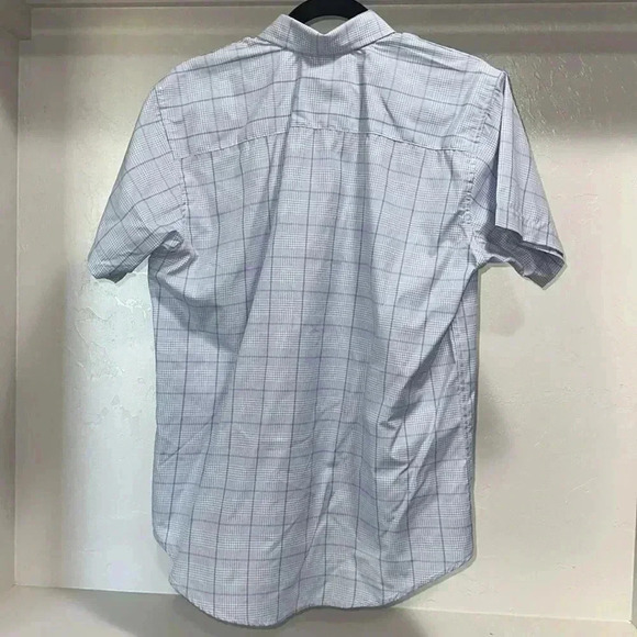 Button down shirt - Picture 5 of 6